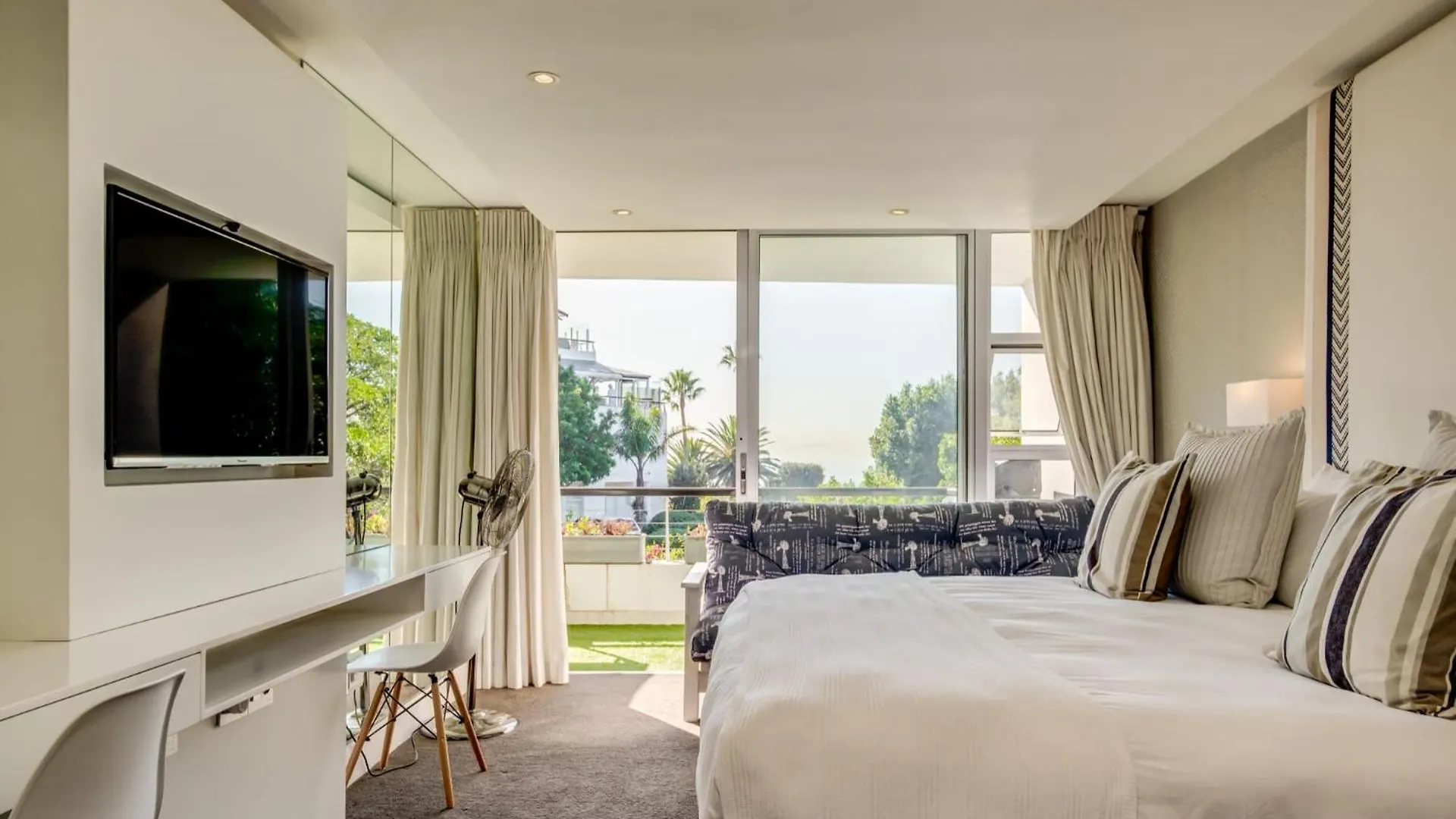 Amani Views Apartment Cape Town